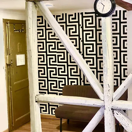 Gasthof 6lisbon Downtown Private Bedroom